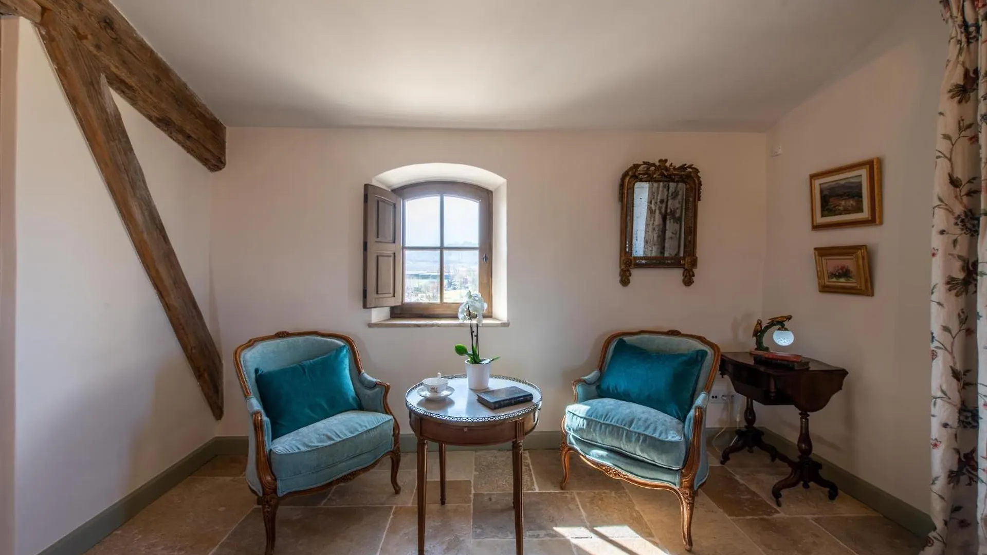 La Bastide Bed & Breakfast Oppede France